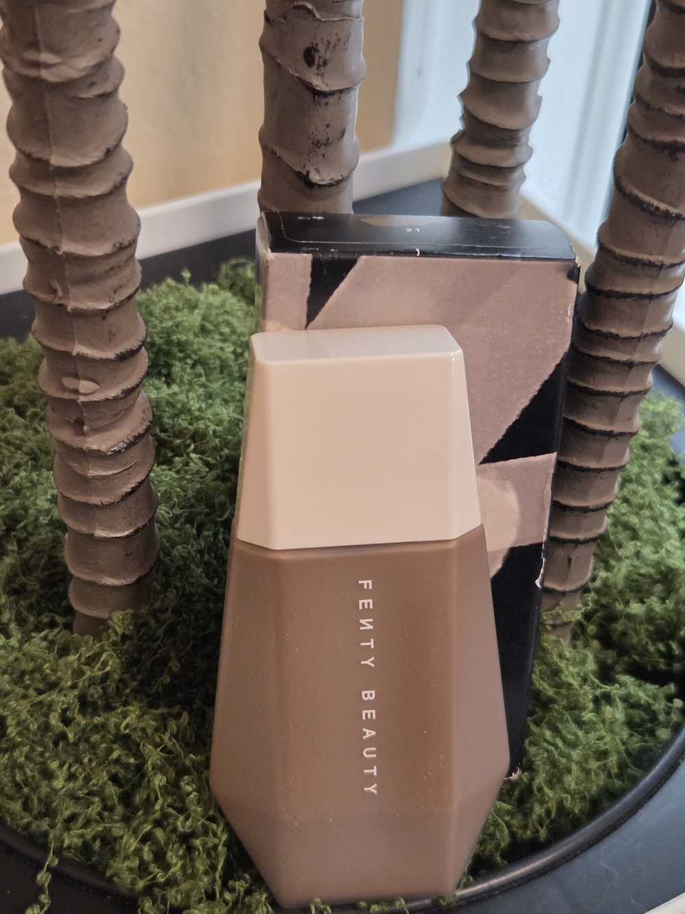 Fenty Beauty Eaze Drop Blurring Skin Tint Shade 21 – 32mL/1.08oz New